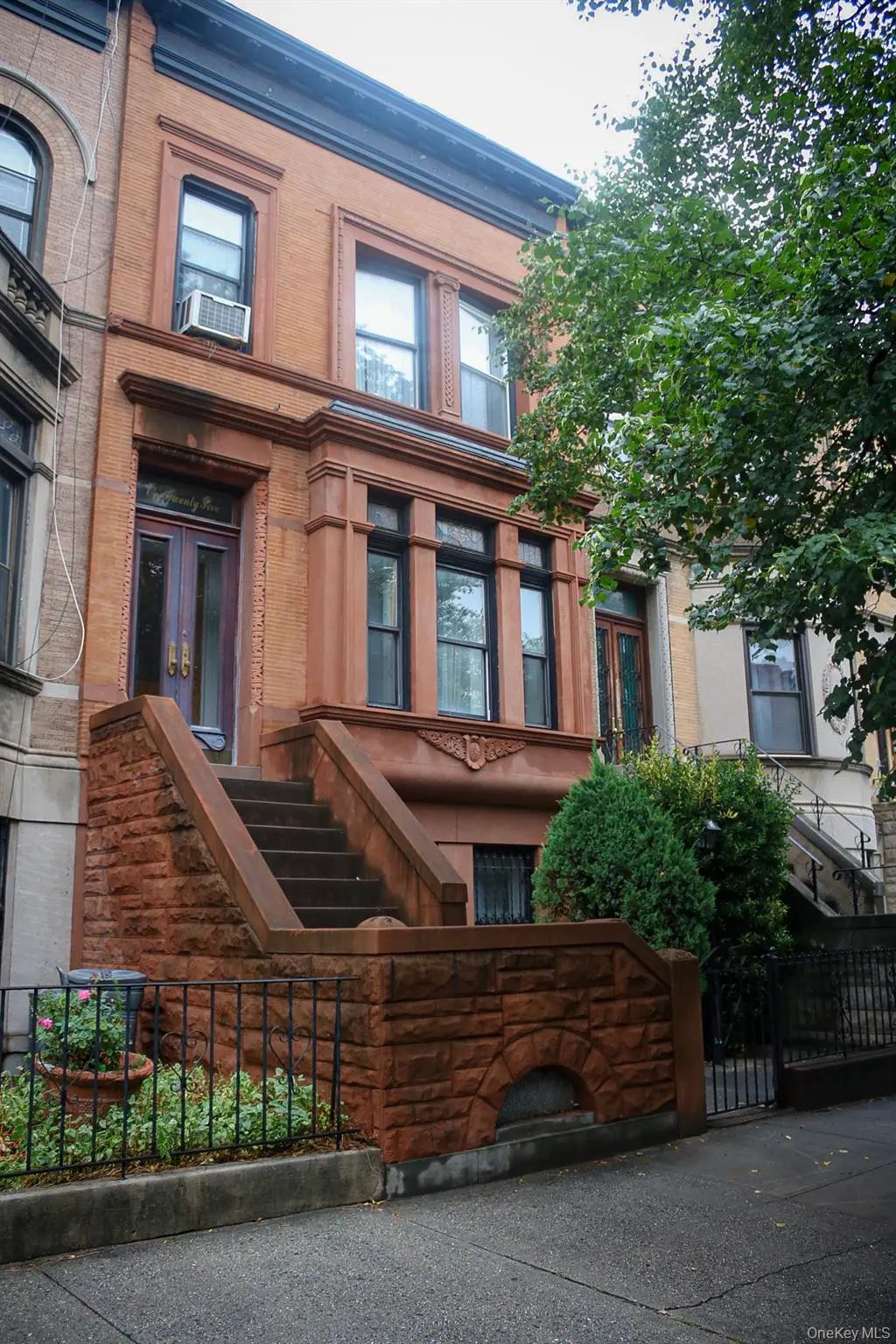 125 Midwood Street, Brooklyn