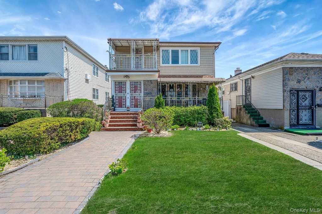 1010 Bay 25th Street, Far Rockaway