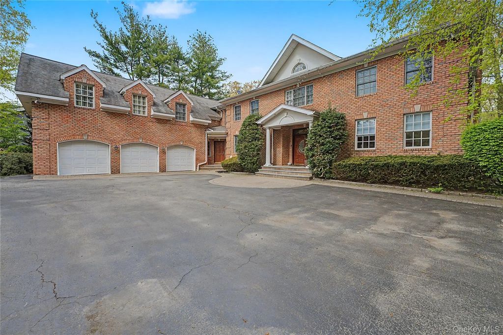 12 Chauncey Place, Woodbury