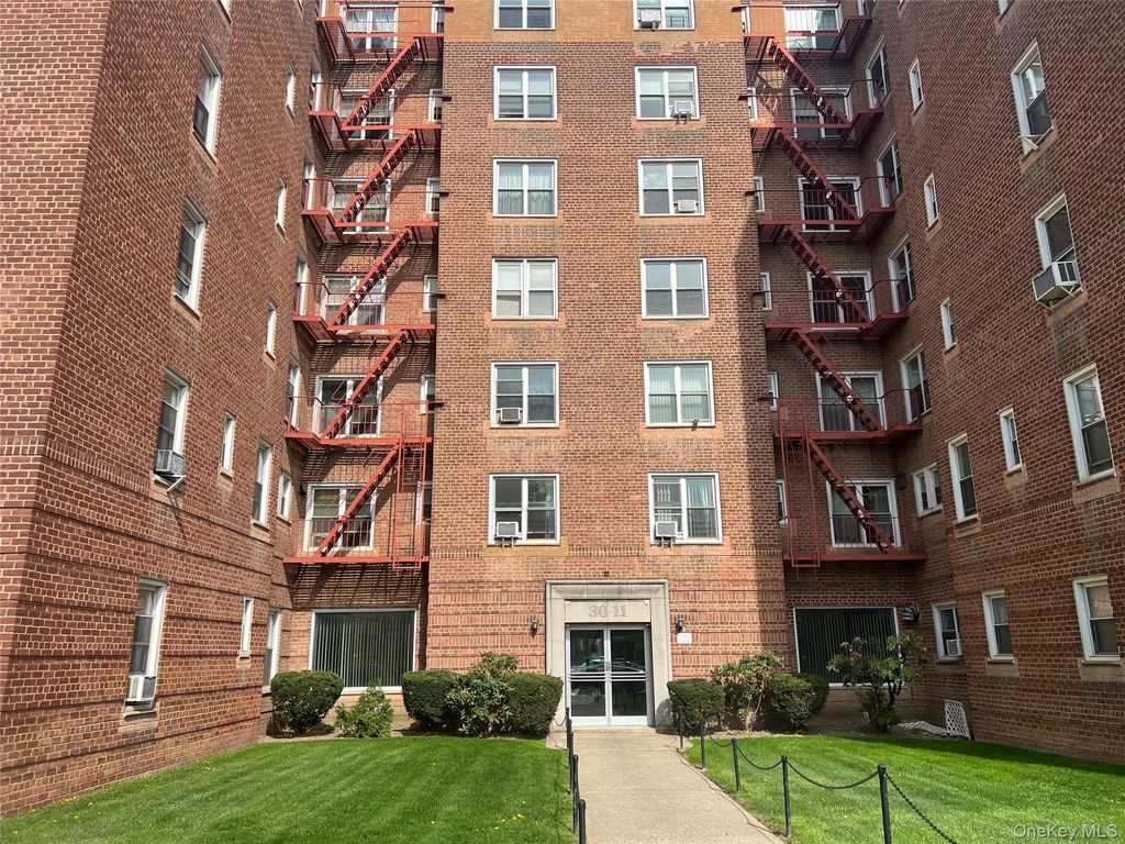 3011 Parsons Boulevard # 7n, Flushing