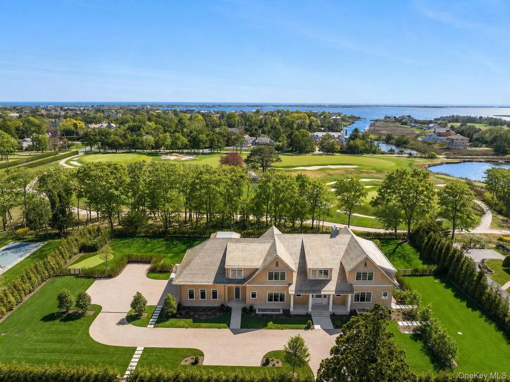 171 Oneck Lane, Westhampton Beach