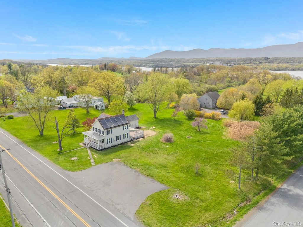 4421 State Route 9g, Germantown