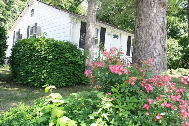 Photo of Listing #990205
