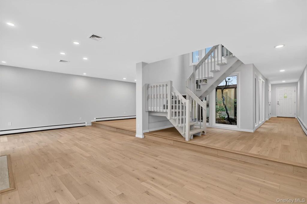 5 Bannock Court, Suffern