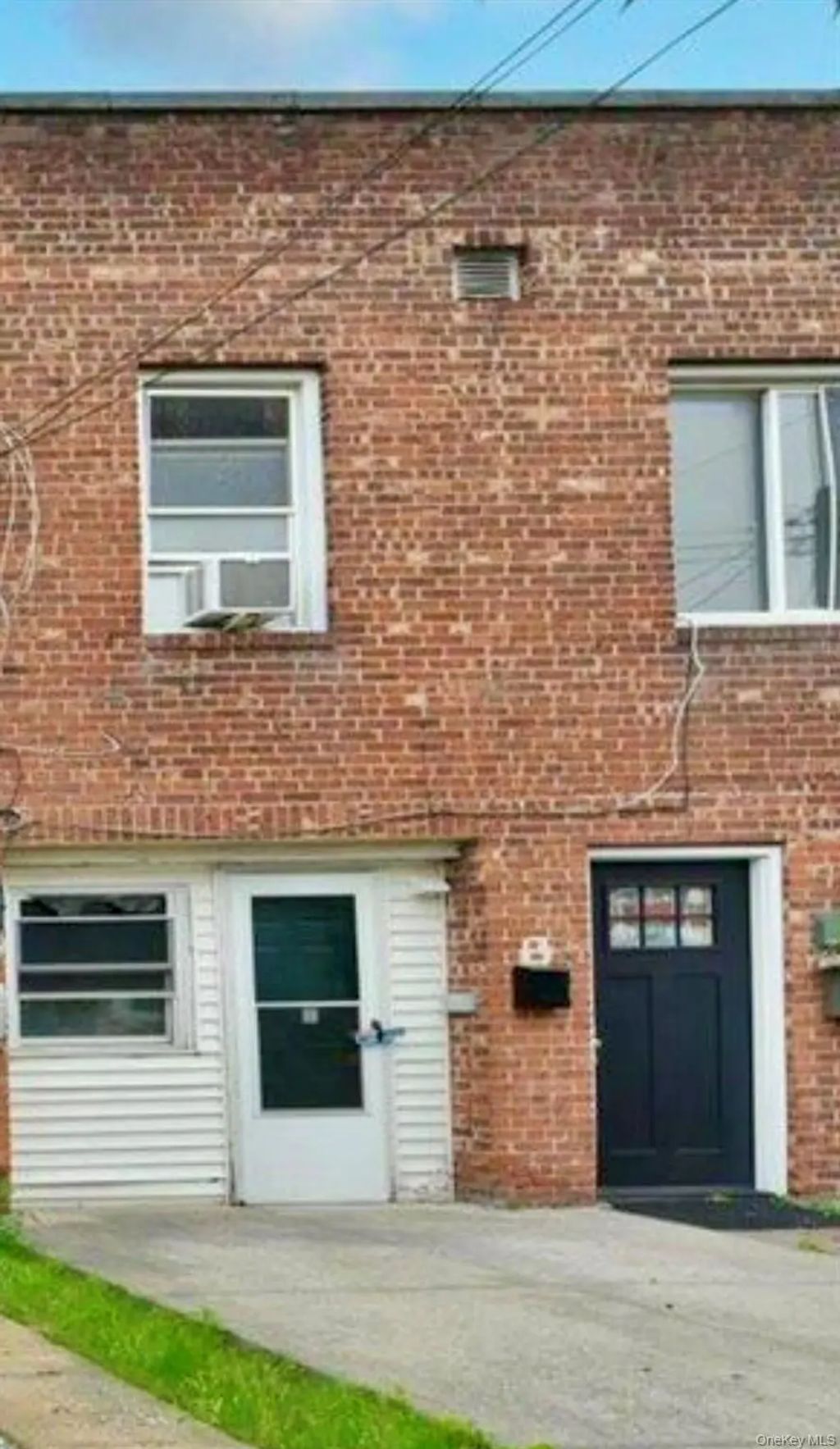 10237 187th Street, Hollis