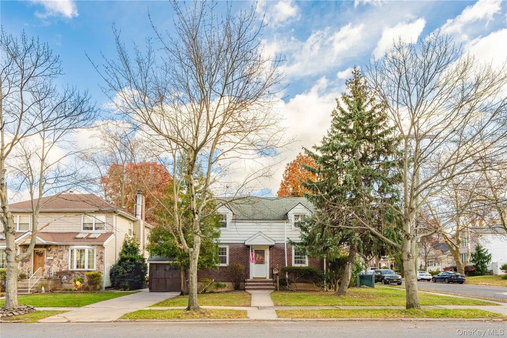 97 Wescott Boulevard, Staten Island