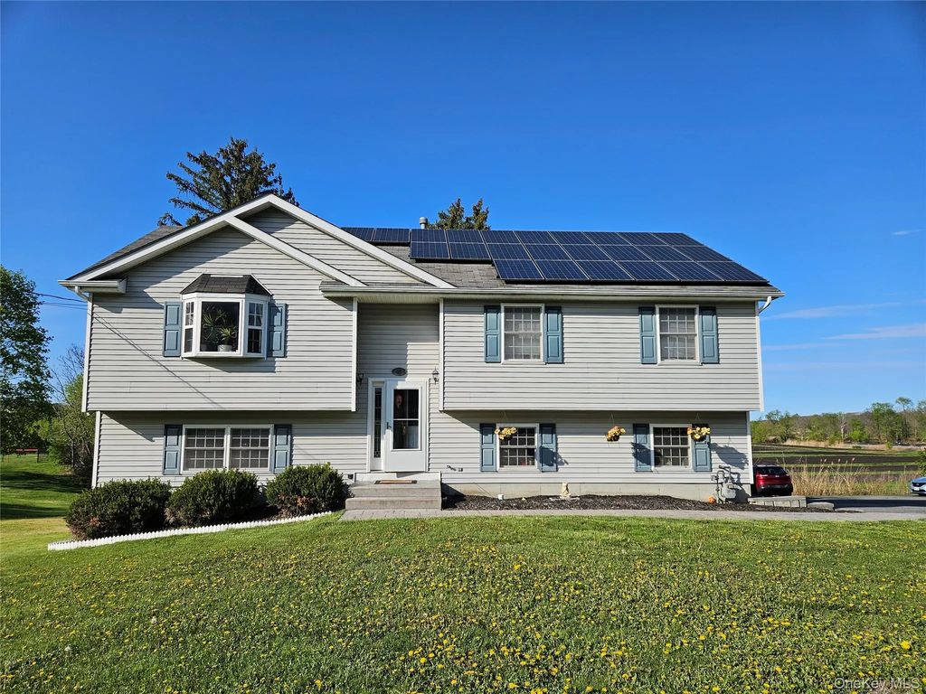 35 Maple Avenue, Chester
