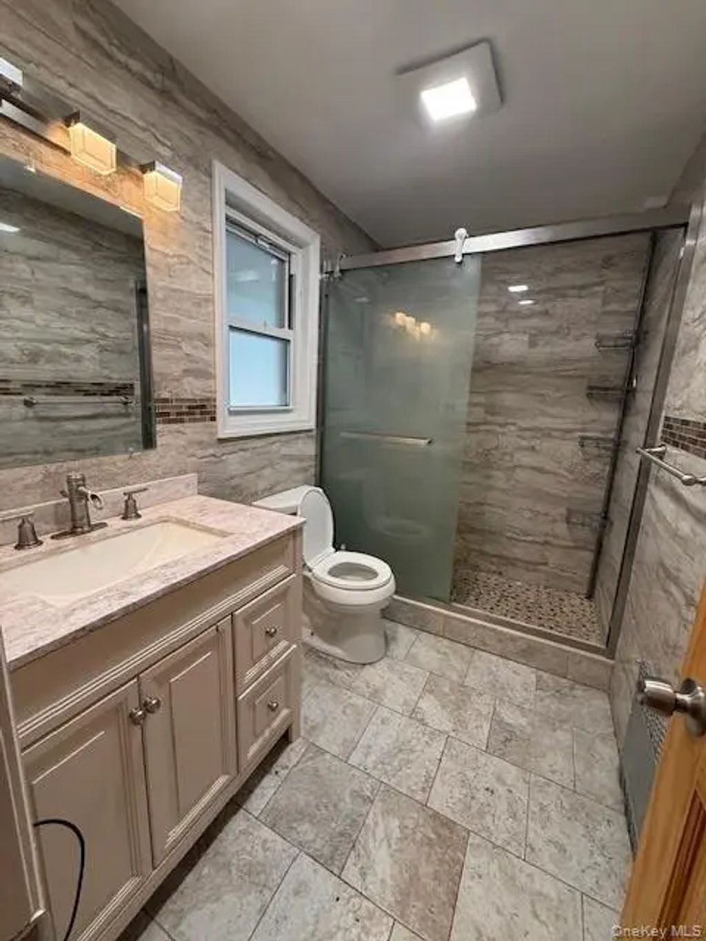 21 N Grove Street 2, Valley Stream