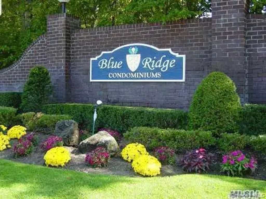 86 Birchwood Road # 402, Medford