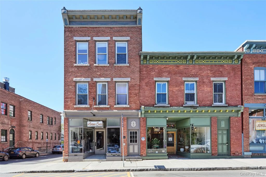 457 Main St # Apt 3, Beacon