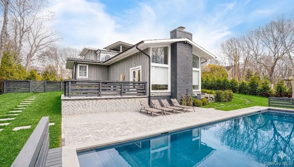 1 Carver Street, Sag Harbor