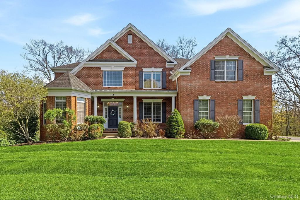 13 Chestnut Street, Hopewell Junction