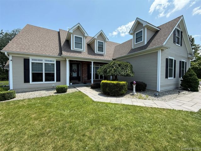 91 Caties Way, Hopewell Junction