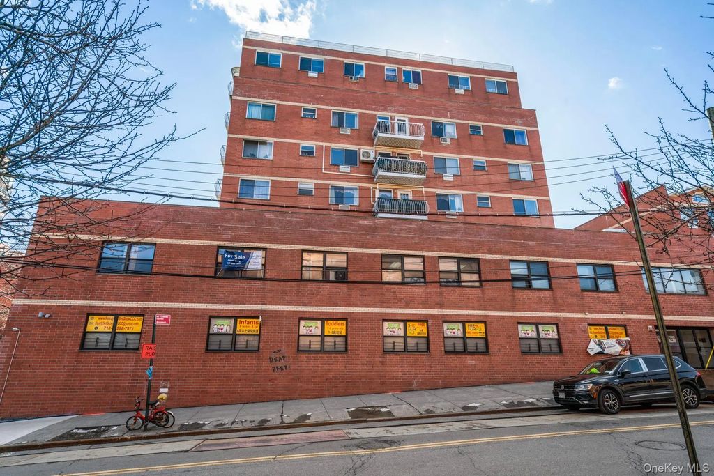 13616 31st Road # 8b, Flushing