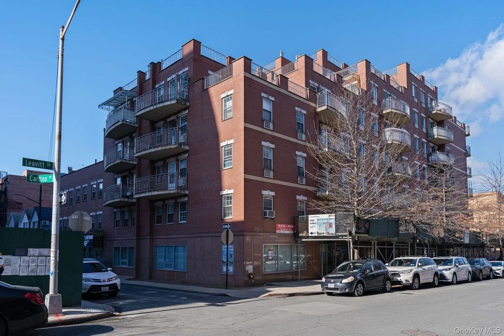 3506 Leavitt Street # 3i, Flushing