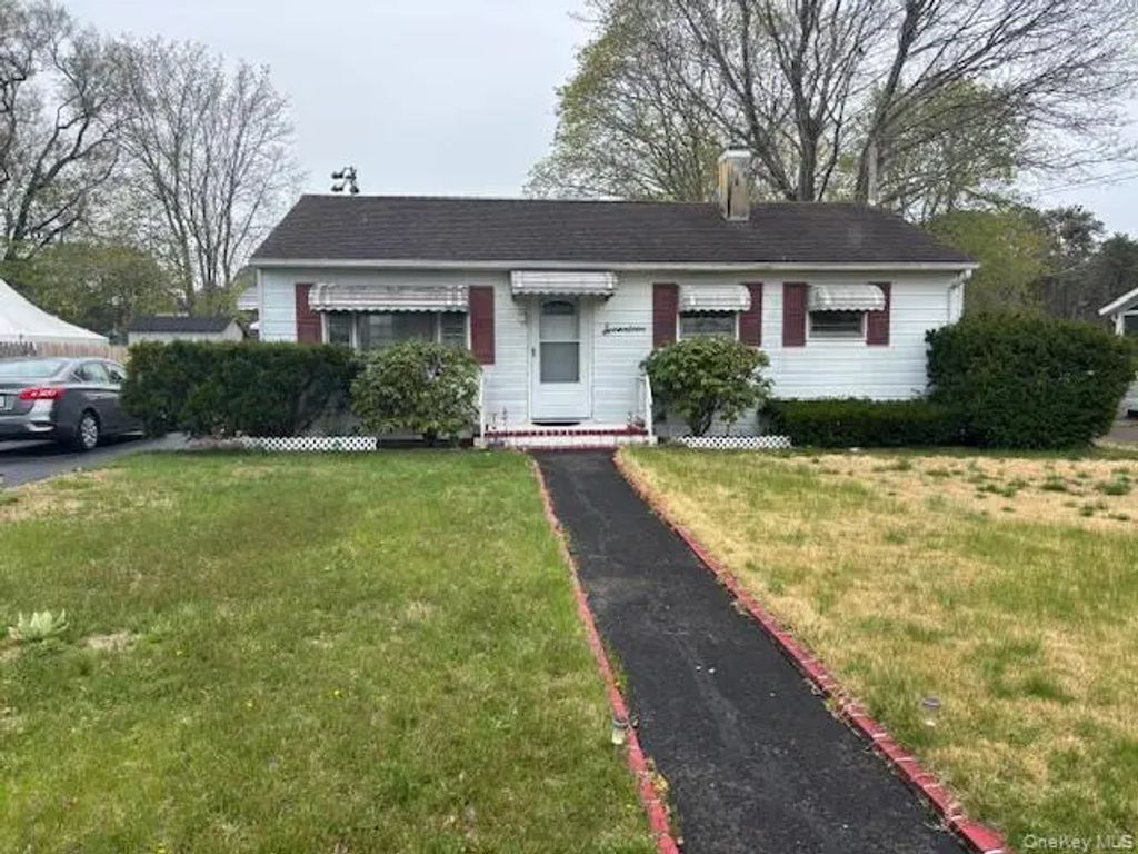 17 Brown Street, Riverhead