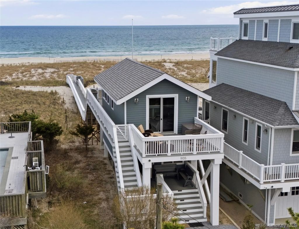 905 Dune Road, Westhampton Dunes