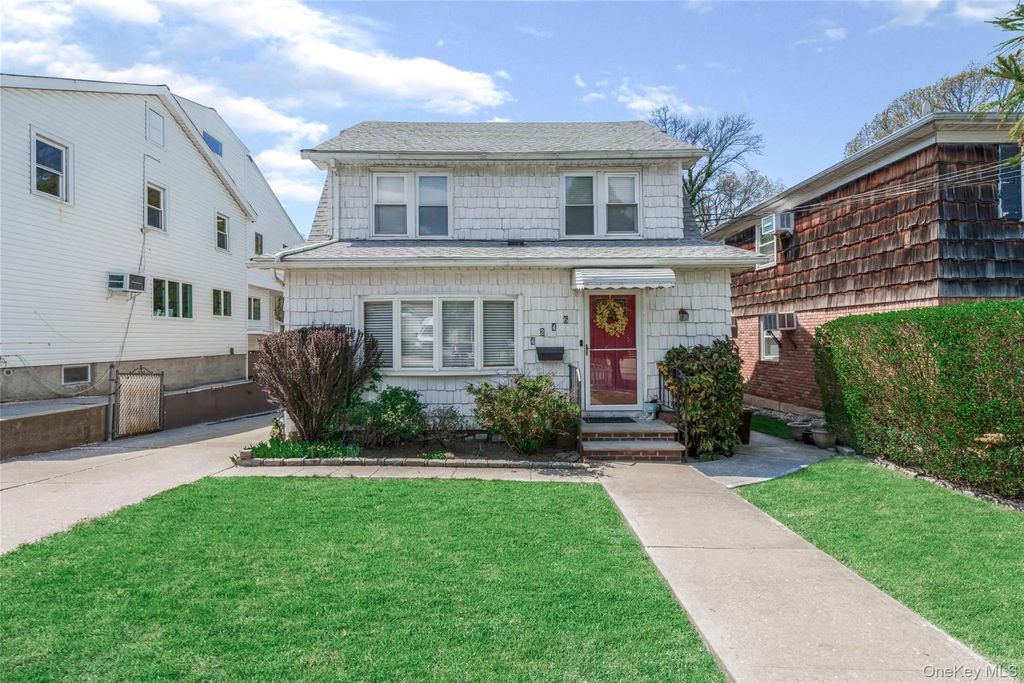 42-46 247th Street, Little Neck