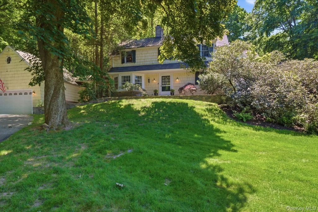 2 Turner Drive, Chappaqua