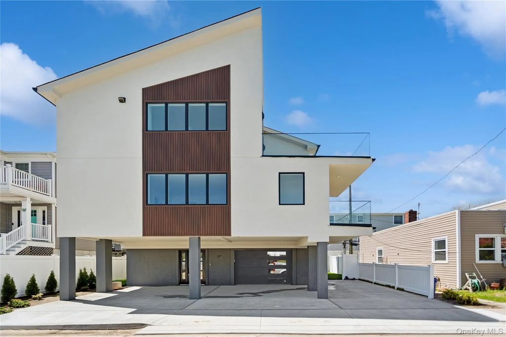27 Kerrigan Street, Long Beach