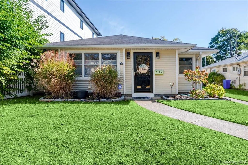 614 Franklin Boulevard, Long Beach