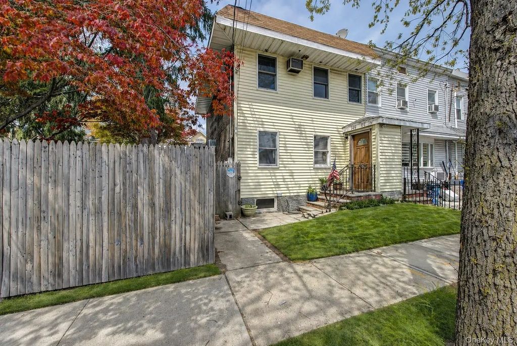 149-07 12th Avenue, Whitestone