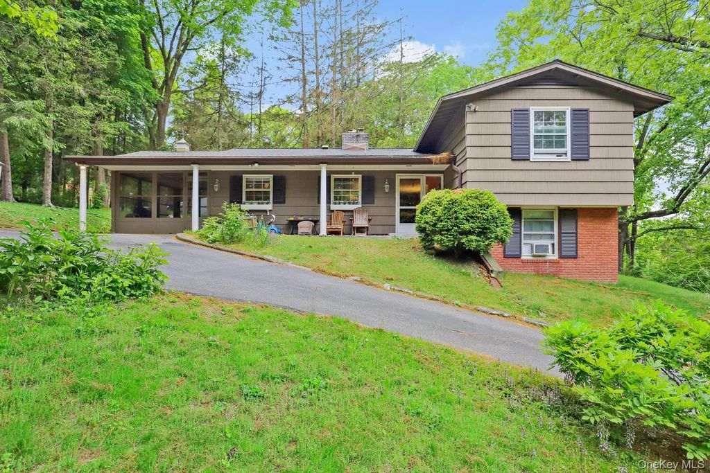 104 Forest Drive, Mount Kisco