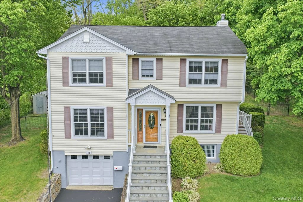 21 Evarts Avenue, White Plains