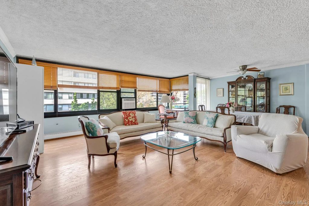 166-26 Powells Cove Boulevard # 5d, Beechhurst