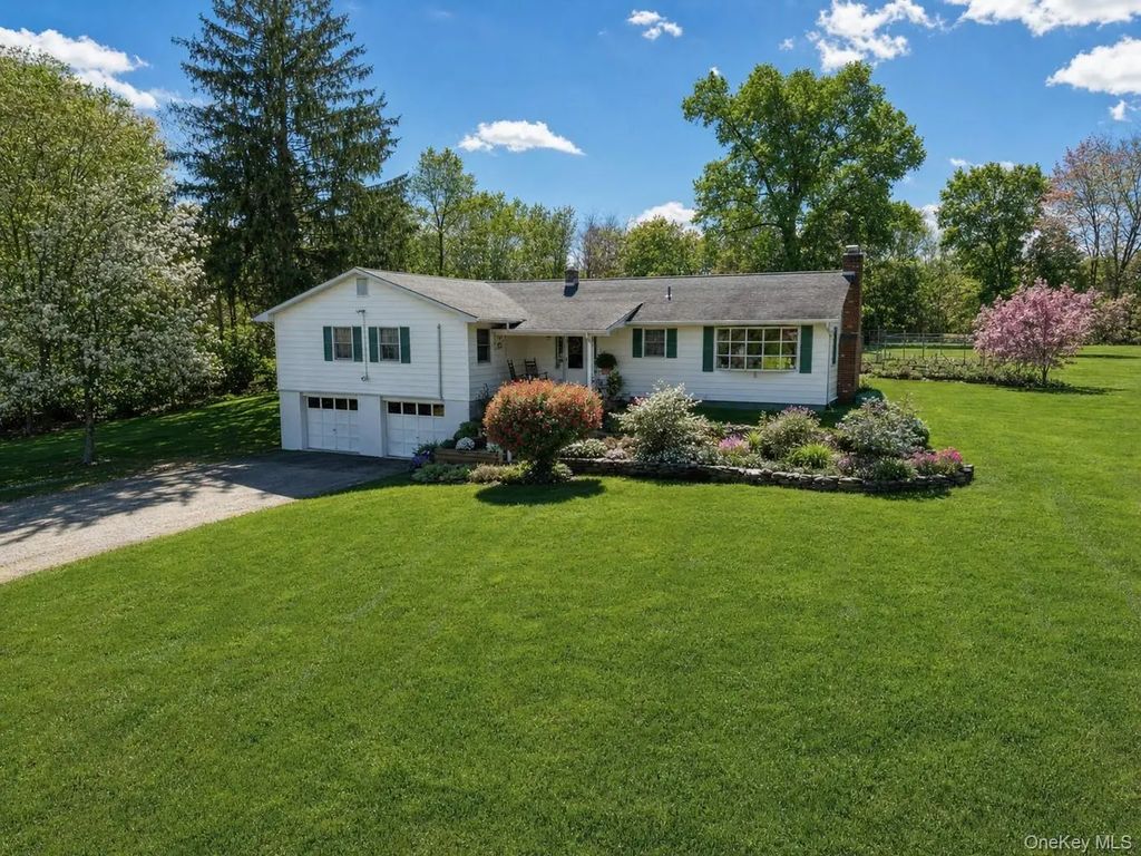 2191 State Route 52, Pine Bush