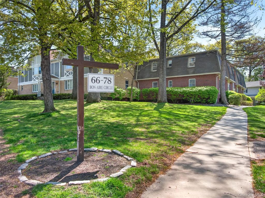 68 Bon Aire Circle # P11, Suffern