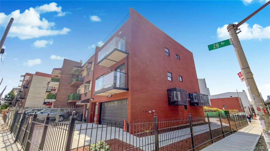 3104 28th Avenue, Astoria