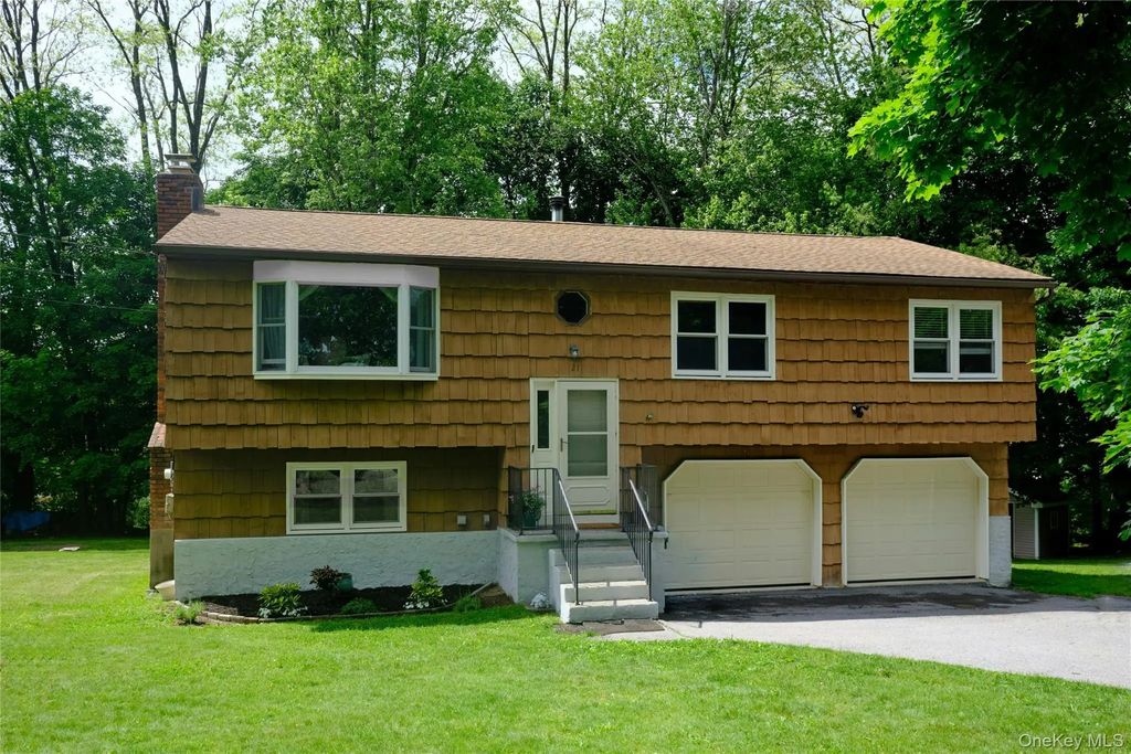 21 Olympus Drive, Mahopac