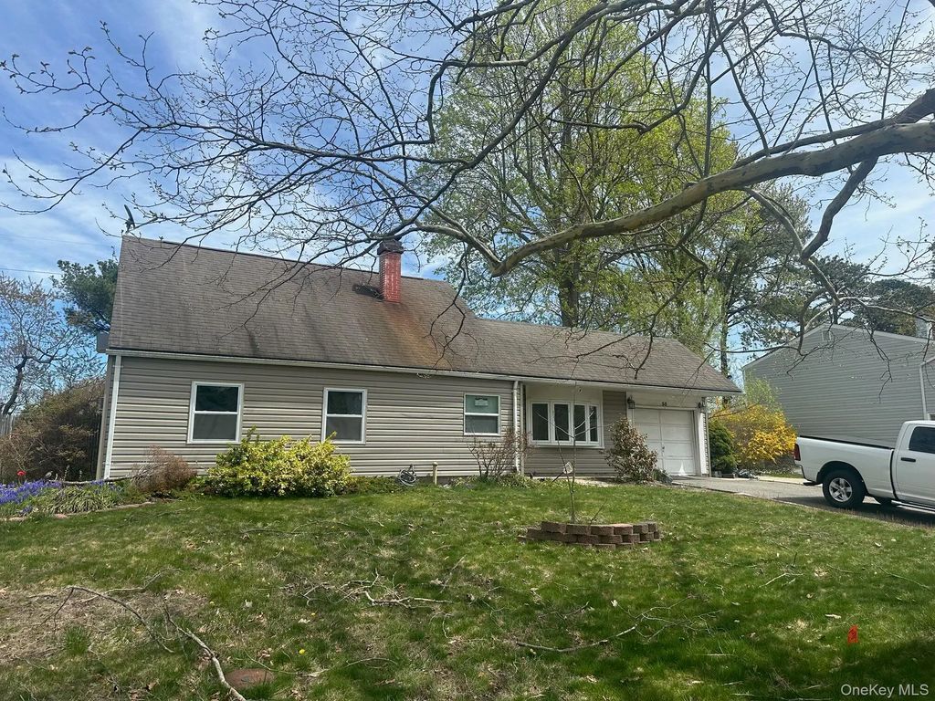 33 Balsam Drive, Medford