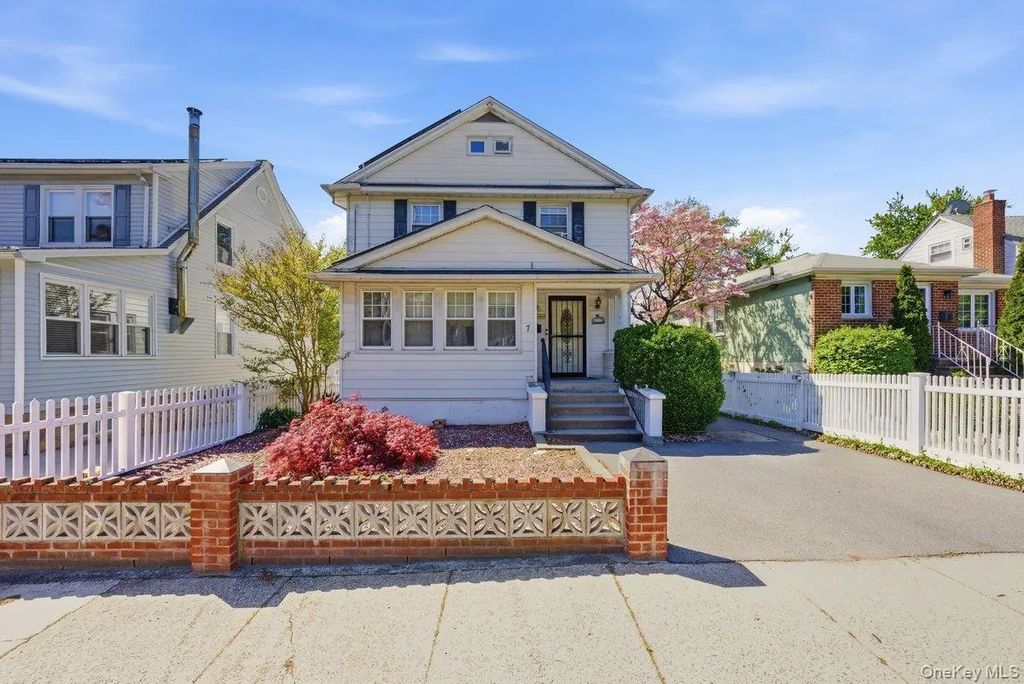 7 Byron Avenue, Yonkers