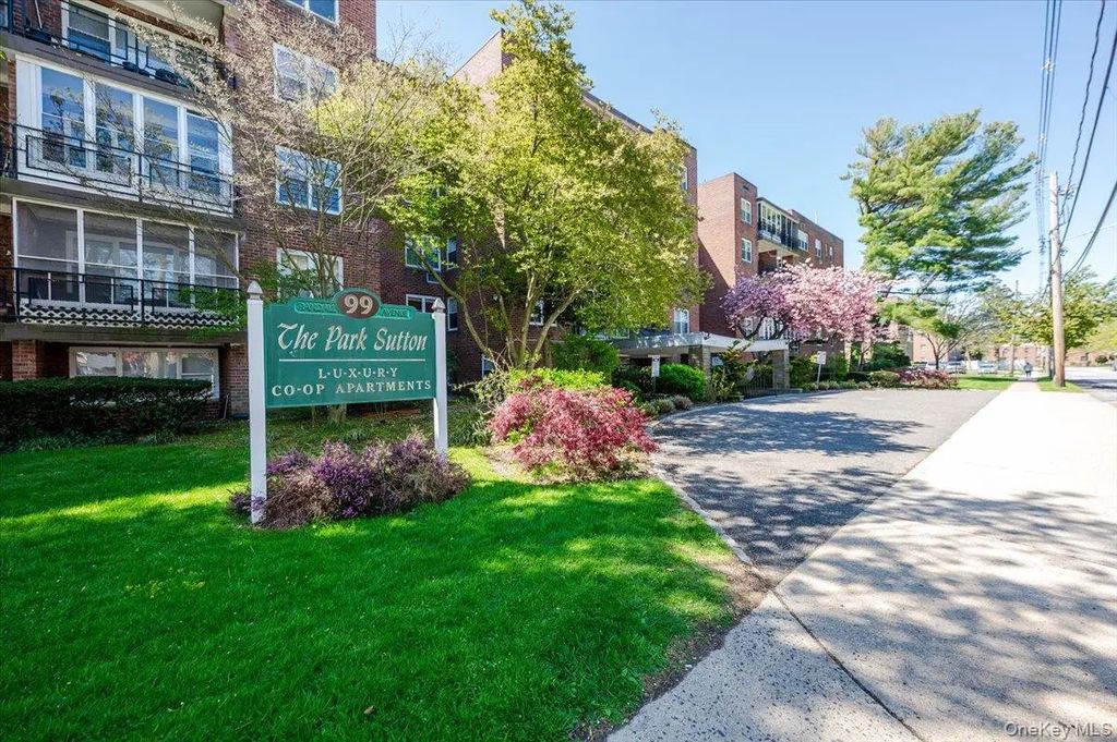99 Randall Avenue # 1-s, Freeport