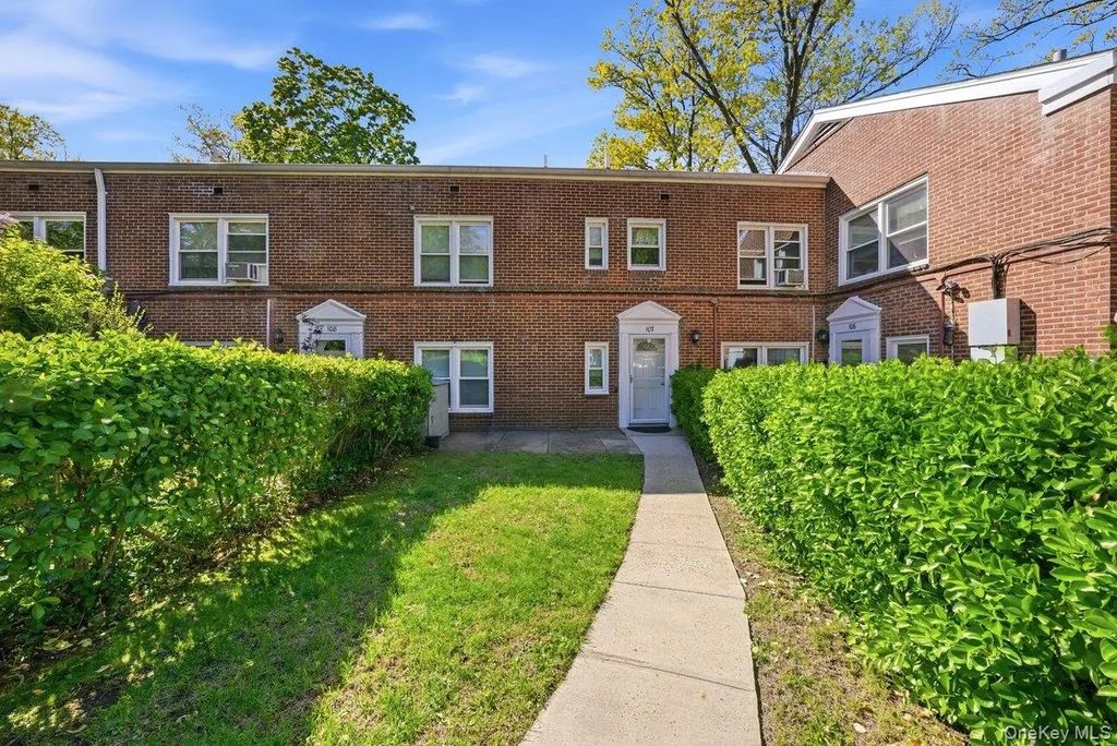 107 Hilltop Acres # 107, Yonkers