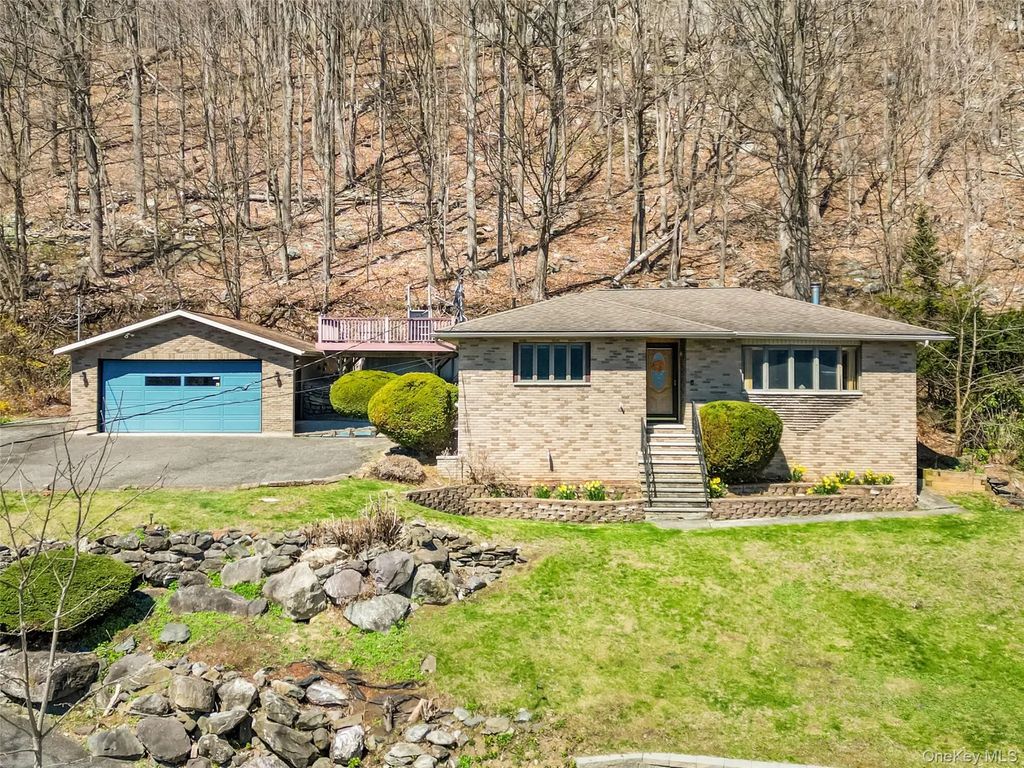 621 Jersey Avenue, Greenwood Lake