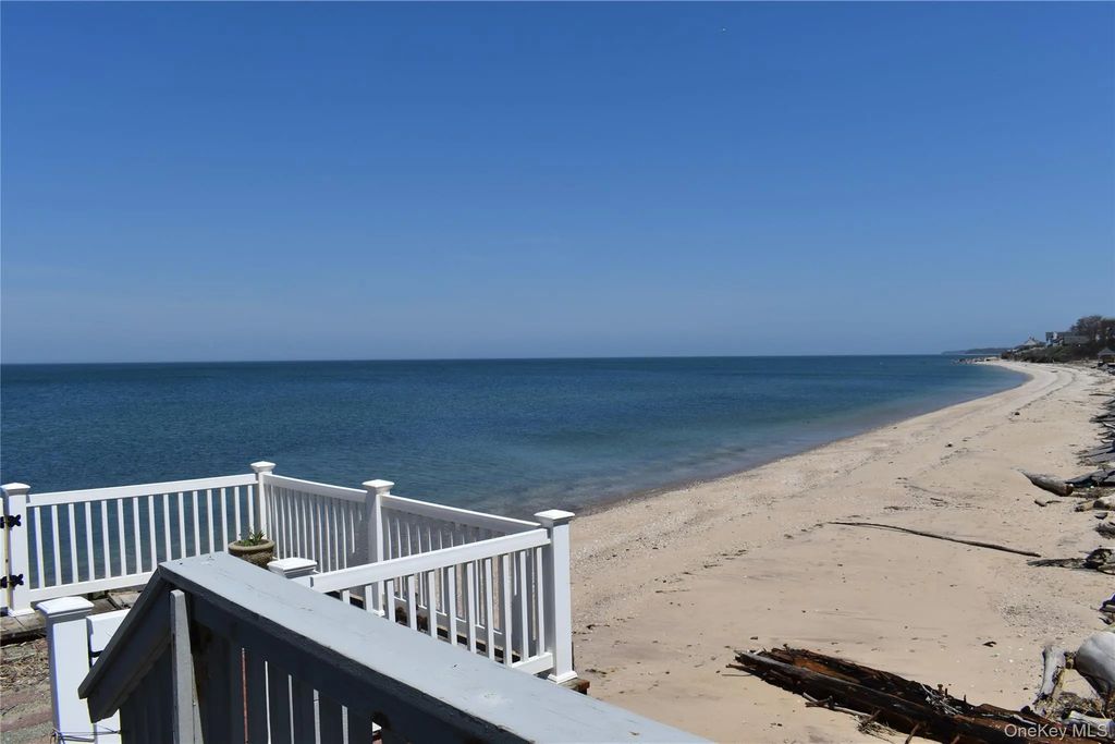 52755 Soundview Avenue, Southold