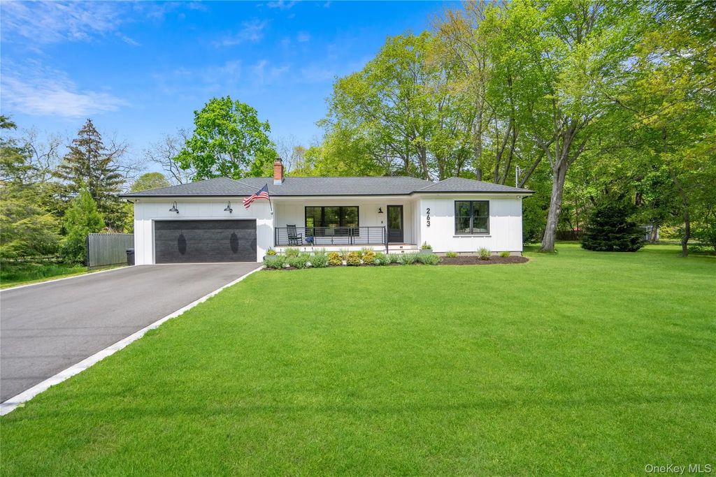 263 Beaver Dam Road, Brookhaven