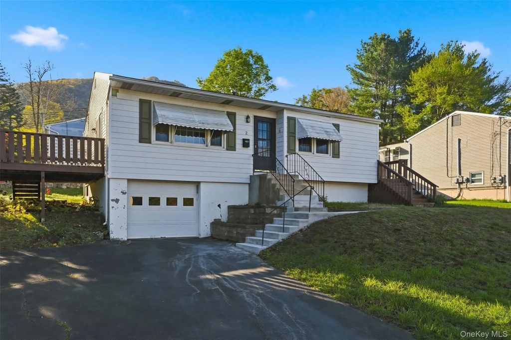 2 Crescent Drive, Beacon