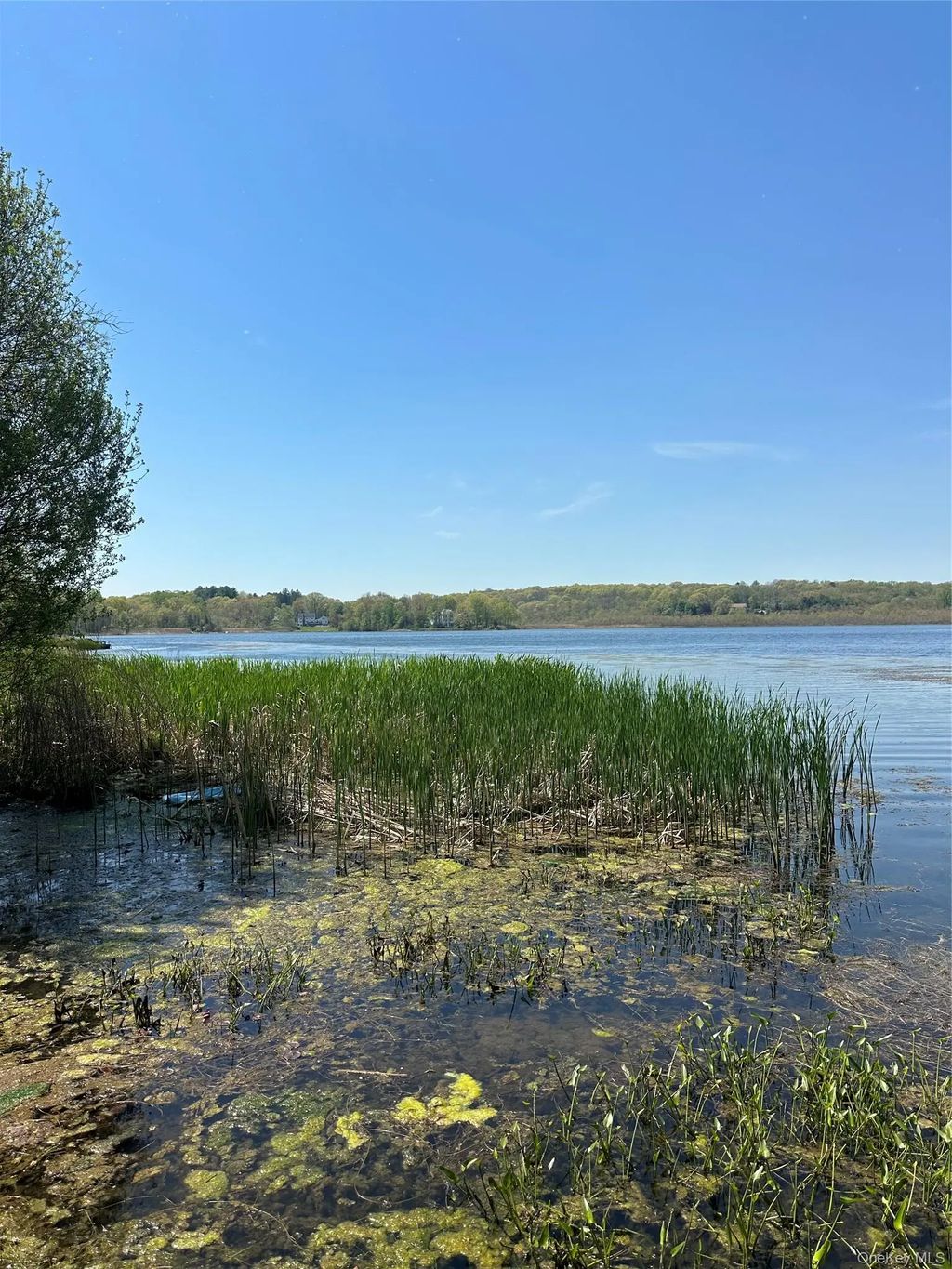 102 Lake Kitchawan Drive, South Salem
