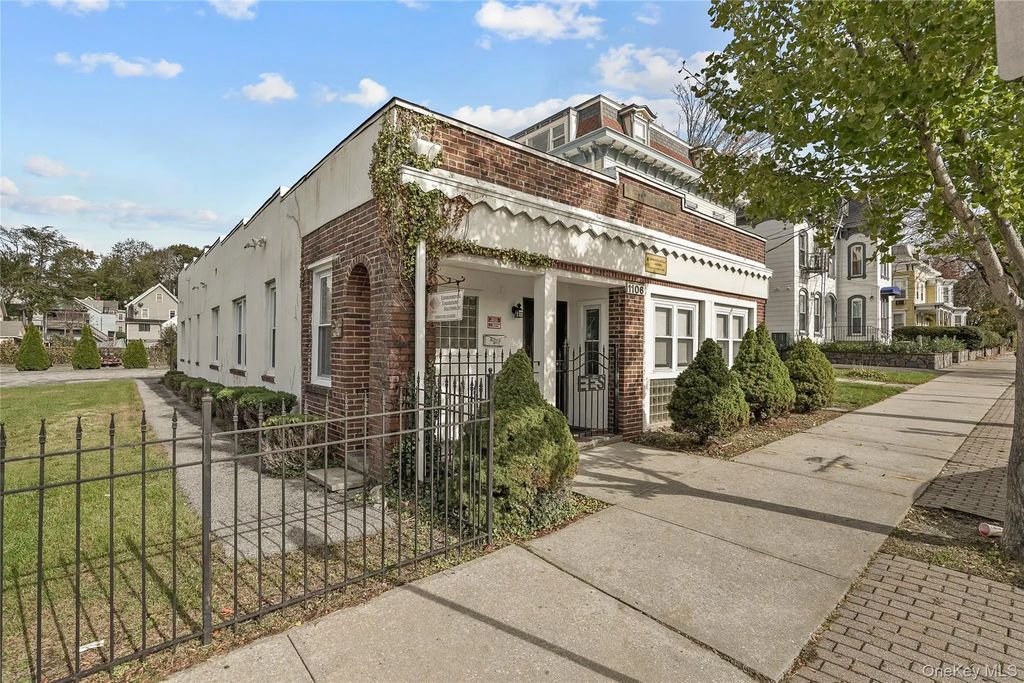 1106 Main Street, Peekskill