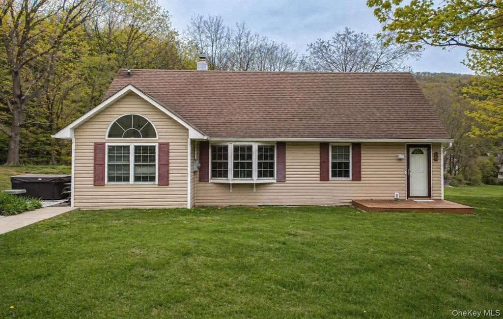 164 Bloomer Road, Lagrangeville