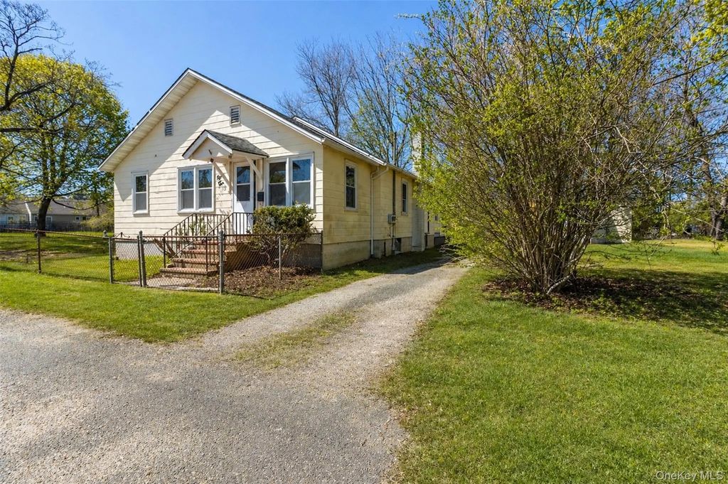135 Corwin Street, Greenport