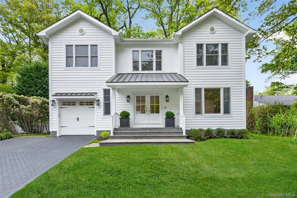 5 Pepperday Avenue, Port Washington