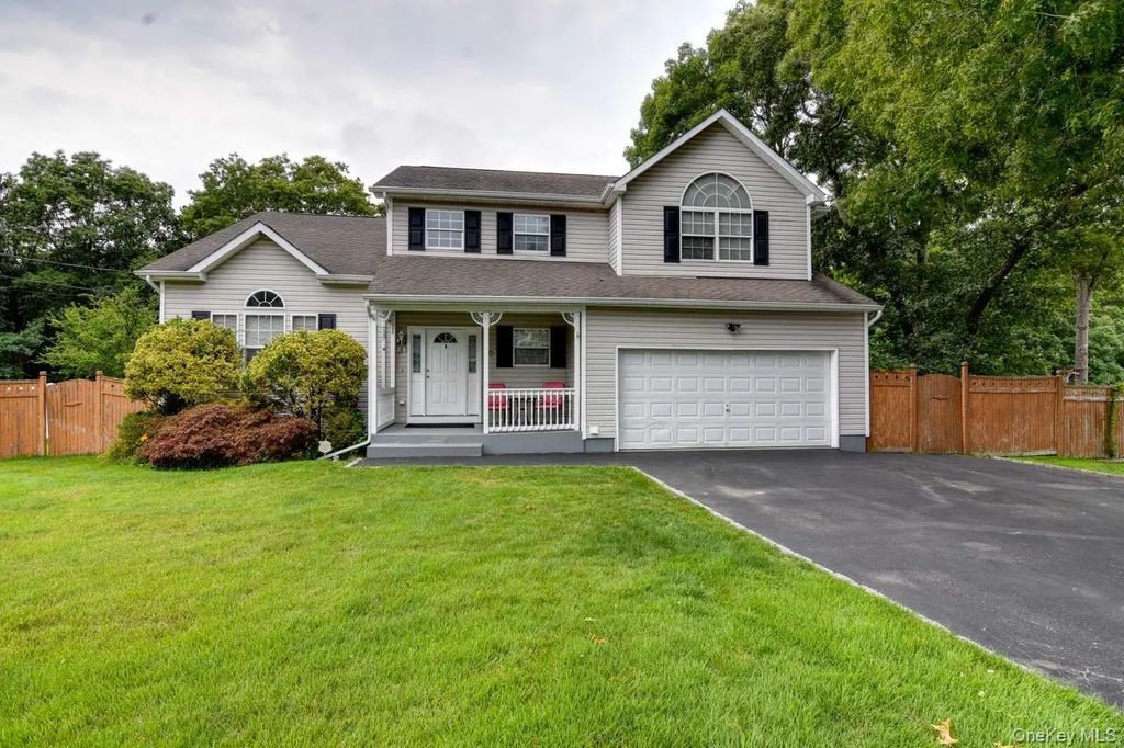 30 1st Avenue, Holtsville