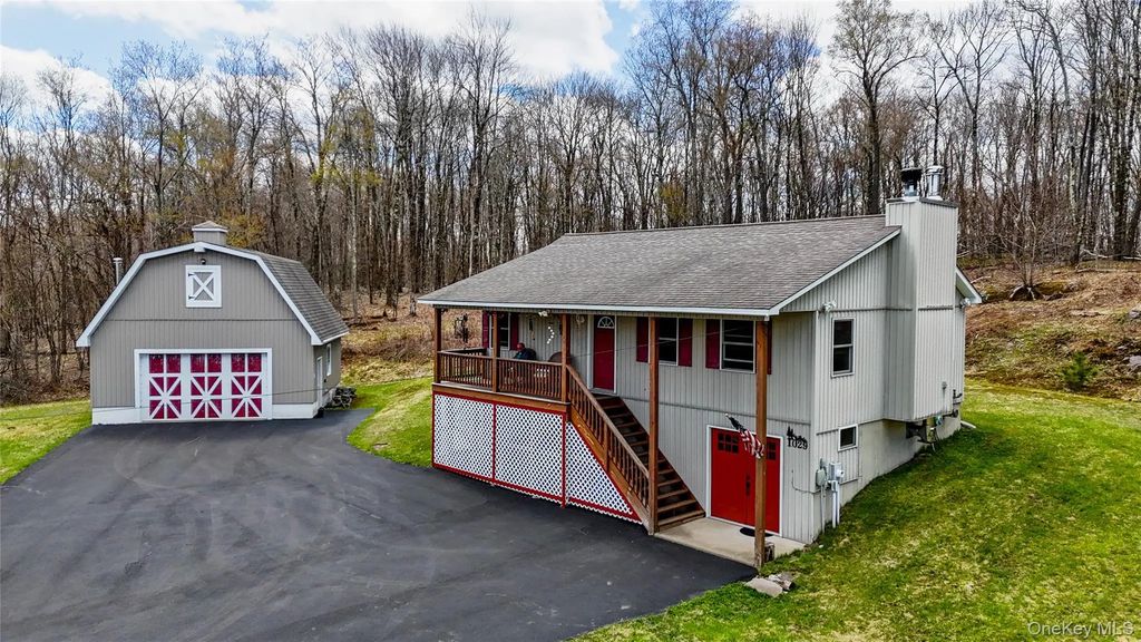 1029 Spring Brook Estates Road, Roscoe