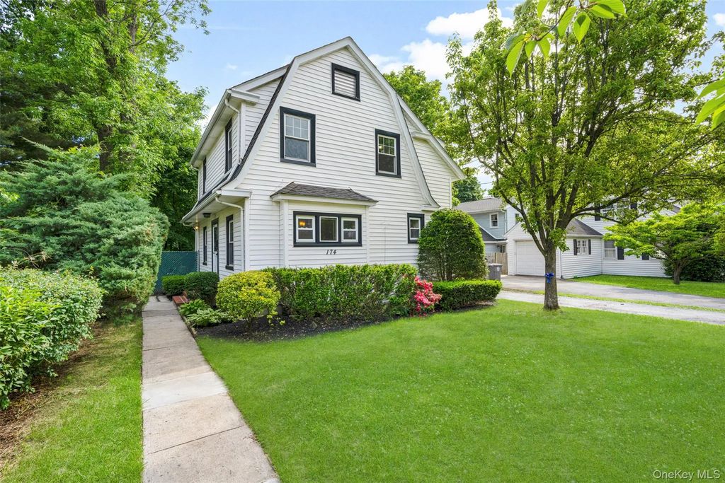 174 Sparks Avenue, Pelham