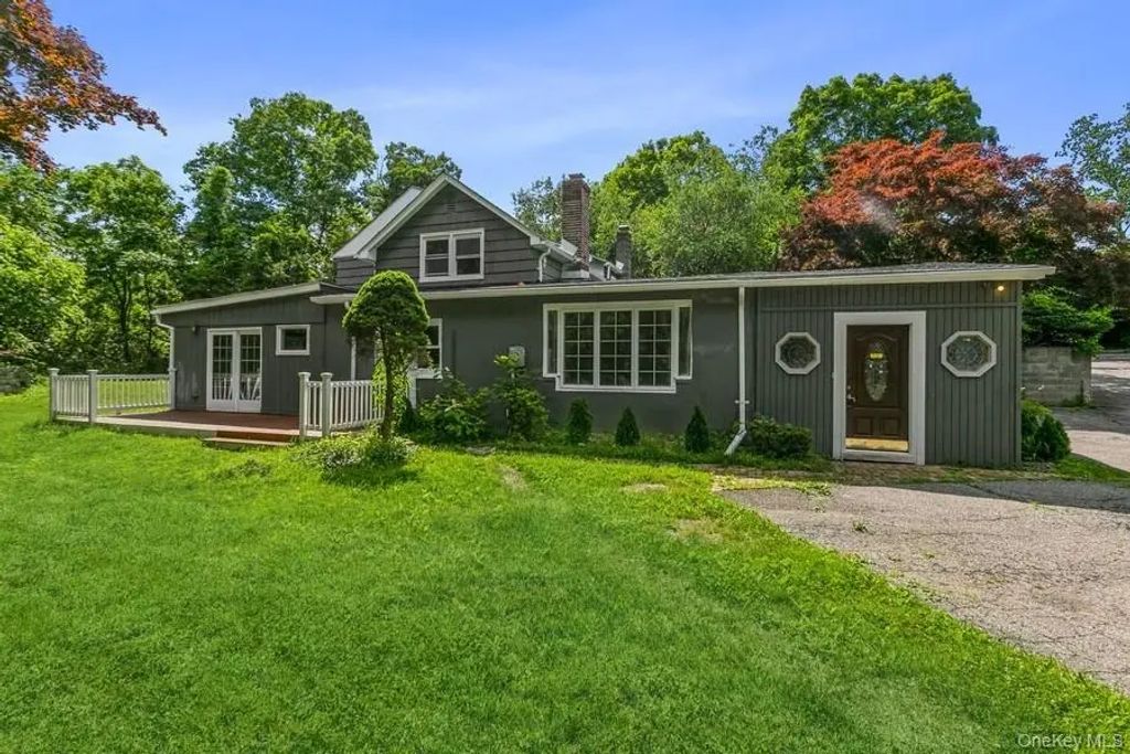 465 Kennicut Hill Road, Mahopac
